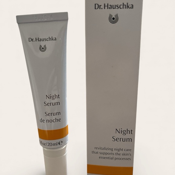 Dr. Hauschka Night Serum - 1 Fl oz.
Revitalising Night Care. 
100% Natural. - Picture 5 of 5